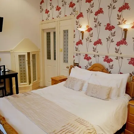 Ceilidh-donia Hotel 3*