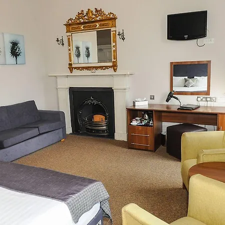 The Salisbury Edinburgh