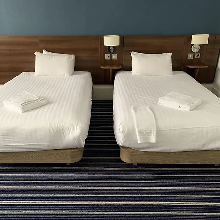 Piries Hotel