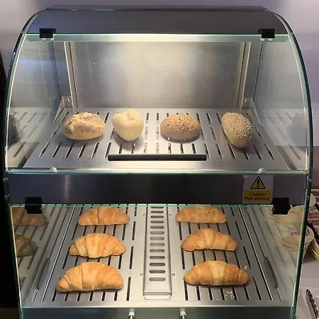 Piries فندق إدنبرة