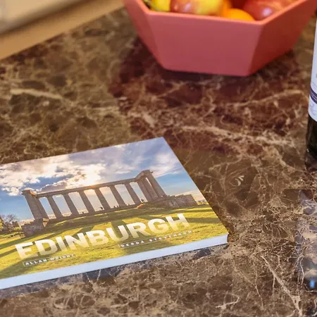 Stylish At The Edge Of Meadows Park Edinburgh