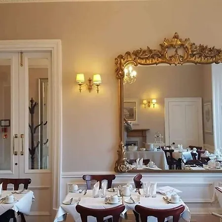 The Inverleith إدنبرة