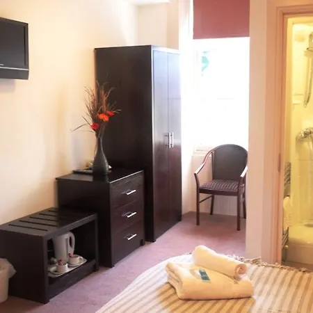 Victoria Park House Hostal