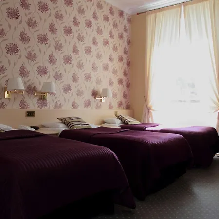 فندق ثيسل إدنبرة