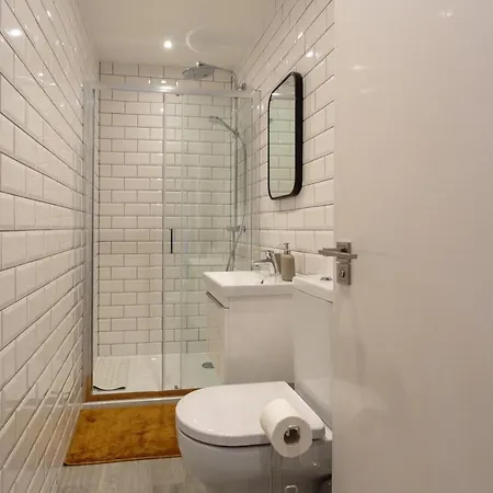 Lovely Beneath Castle * Edinburgh