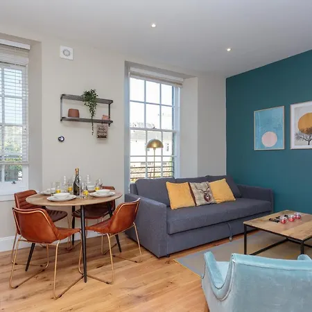 Apartament Lovely Beneath Castle