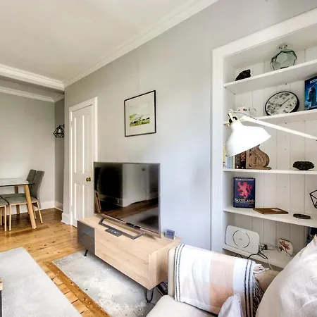 Guestready Fantastic 1bdr Wgarden In Stockbridge Apartment