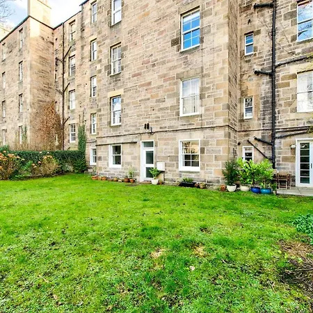 Guestready Fantastic 1bdr Wgarden In Stockbridge * Edinburgh
