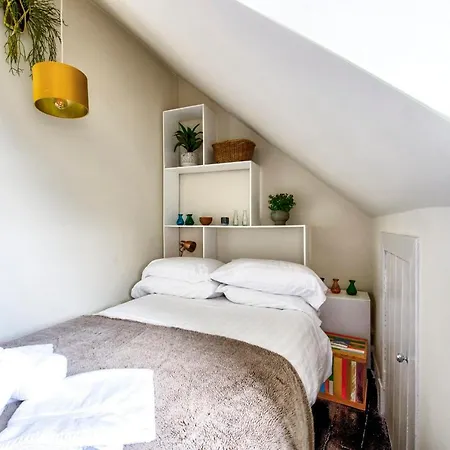 Apartment Guestready - Vibrant Attic Apt In Lovely Leith