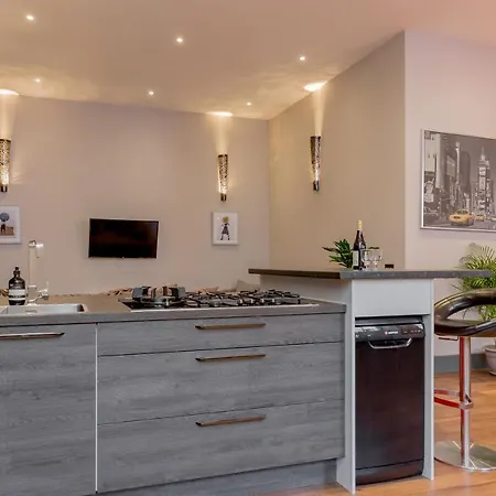 Bohemian Luxury In The Heart Edinburghs Leith District