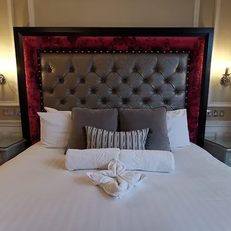The Haymarket 3*