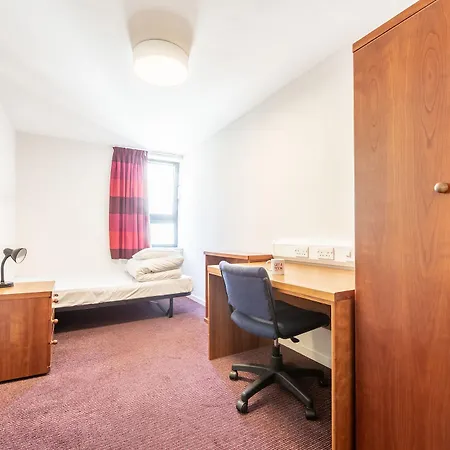 Hotel Euro Halls 2*