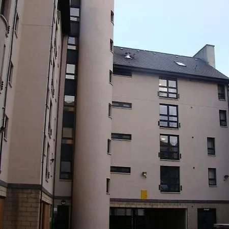 Hotel Euro Halls