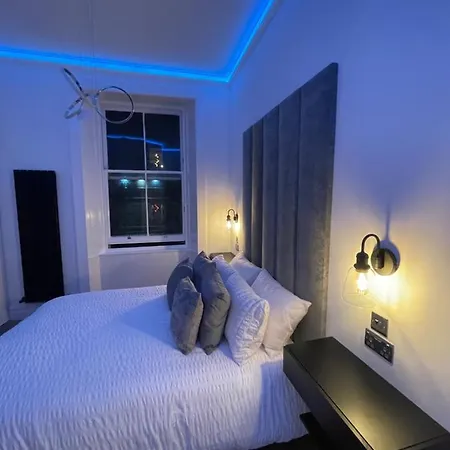 아파트 2bedroom By The Castle 에든버러