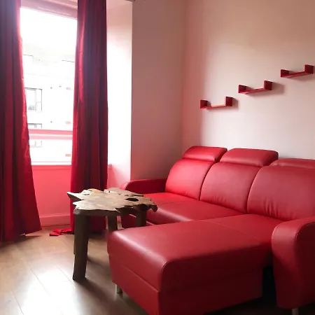 Desirable Edinburgh Apartment By The City Centre شقة *