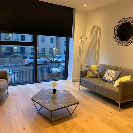 Quartermile One Bedroom Daire *