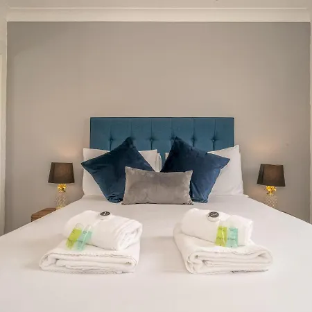 Apartament Pass The Keys Modern Flat Near Airport And Town, Free Parking *