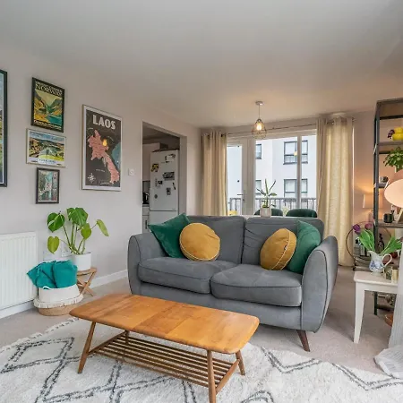 شقة Pass The Keys Modern 2 Beds Flat With Balcony And Free Parking