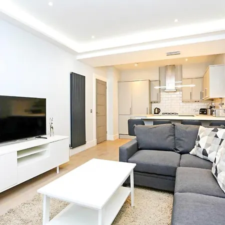 Апартаменты Ultra Modern, Stylish Next To Princes St Эдинбург