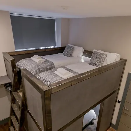 Bohemian Luxury In The Heart Edinburghs Leith District