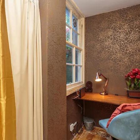 Beautiful Hideout In Center Of Διαμέρισμα