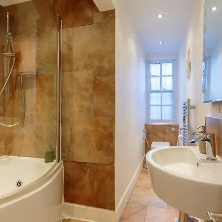 Apartamento Beautiful Hideout In Center Of *