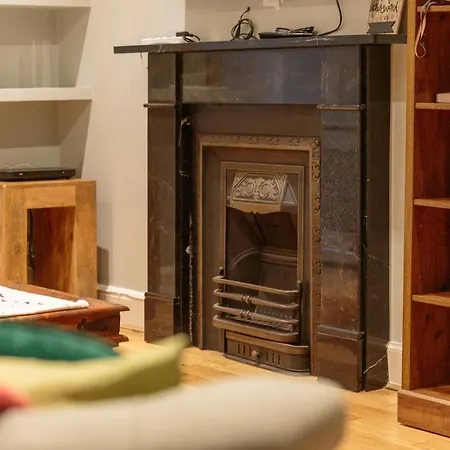 Beautiful Hideout In Center Of