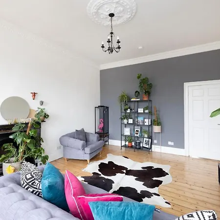 Altido Glamorous 2-bed Flat Near Castle