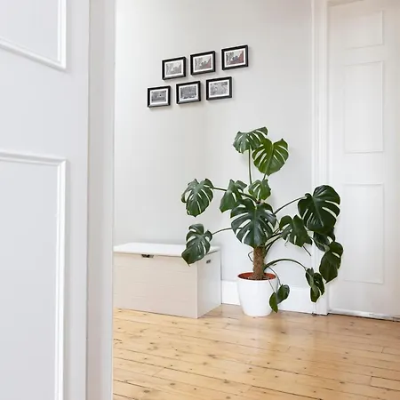 Altido Glamorous 2-bed Flat Near Castle *