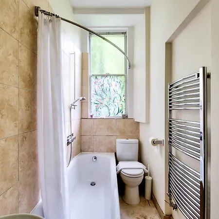 Apartamento Guestready - Beautiful Flat With Garden Edimburgo