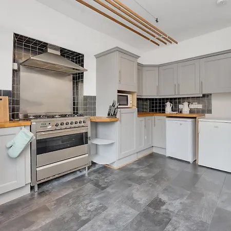 Castle Street - Colourful Retreat In Heart Of Centre - Walk To Everywhere! Appartement *