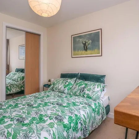 شقة Pass The Keys Modern 2 Beds Flat With Balcony And Free Parking إدنبرة