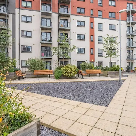 Pass The Keys Modern 2 Beds Flat With Balcony And Free Parking Apartment Edinburgh