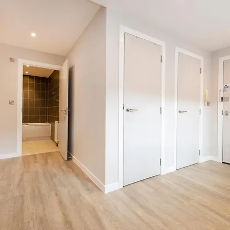 Apartment Altido Modern Apt Near Union Canal With Parking