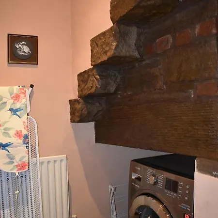 아파트 West End *