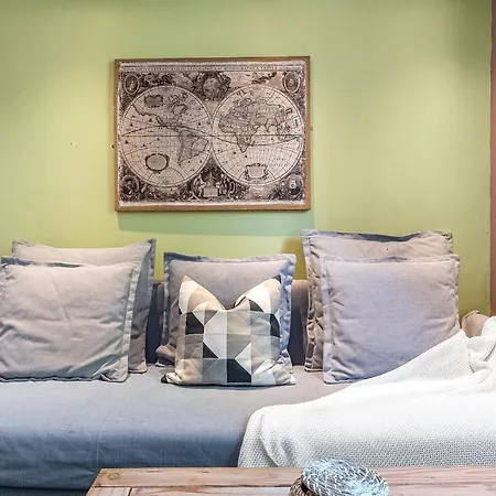 Duplex Main Door Entrance 2 Bedroom Mezzanine House - Edinburgh City Centre - Near Haymarket Train Station - Sleeps Up To 6 Guests Apartamento Edimburgo