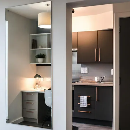 Ensuite Rooms & Studios, Edinburgh - Sk