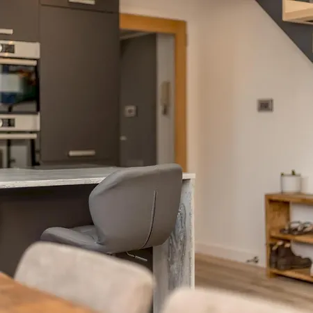Pass The Keys Stunning 3 Bed Loft Style With Free Parking Edinburg