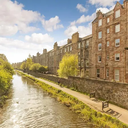 2bd Loft Style - - Free Parking - Pass The Keys