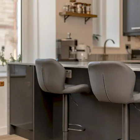 Pass The Keys 2Bd Loft Style Apt - Edinburgh - Free Parking * 爱丁堡