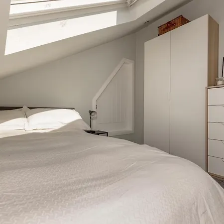 Lejlighed 2bd Loft Style - - Free Parking - Pass The Keys *