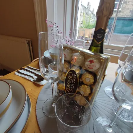 Apartmán Private Garden With Parking