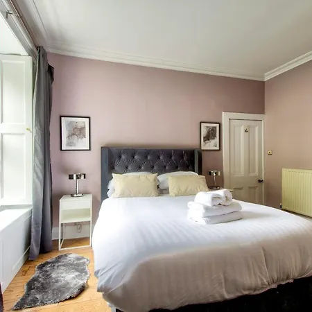 Bright And Airy 3Br Home In Stockbridge Appartamento Edimburgo