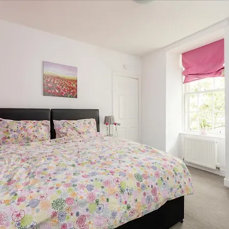 St Marys Street * Edimburgo