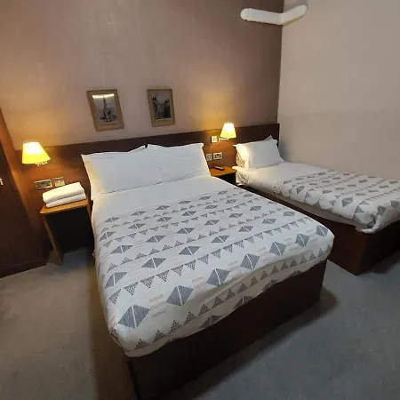 House 3*