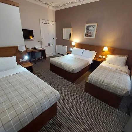 House 3* Edinburg