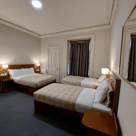 House 3*