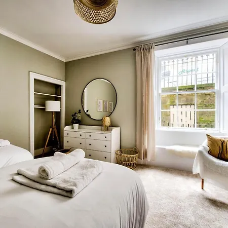 Appartamento Bright And Airy 3Br Home In Stockbridge Edimburgo