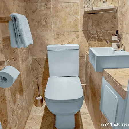 Apartment Cozy With Character Cochrane At Leith Links Park Edinburgh