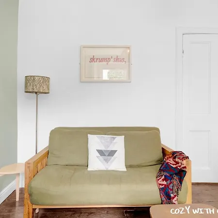 Apartment Cozy With Character Cochrane At Leith Links Park